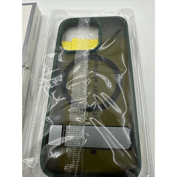 SPIDERCASE Magnetic for iPhone 16 Pro Case, with 2 Pcs Tempered Glass Screen P.. - Picture 3 of 4